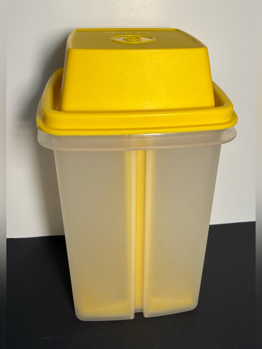 Vintage Tupperware Pickle Container